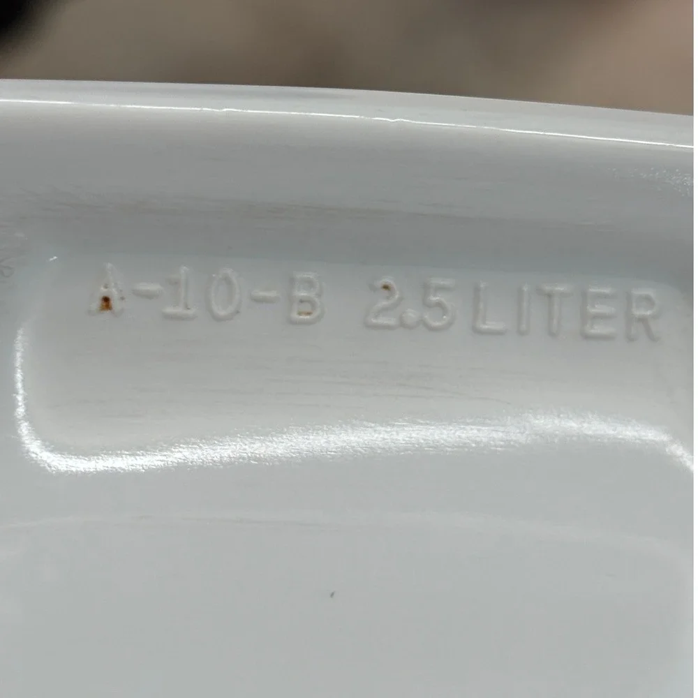 Corning Ware Just White 2.5 Liter Square Casserole Dish A-10-B Pyroceram